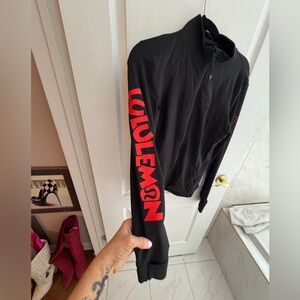 Lululemon x Disney Define Nulu Jacket - Women's size 10